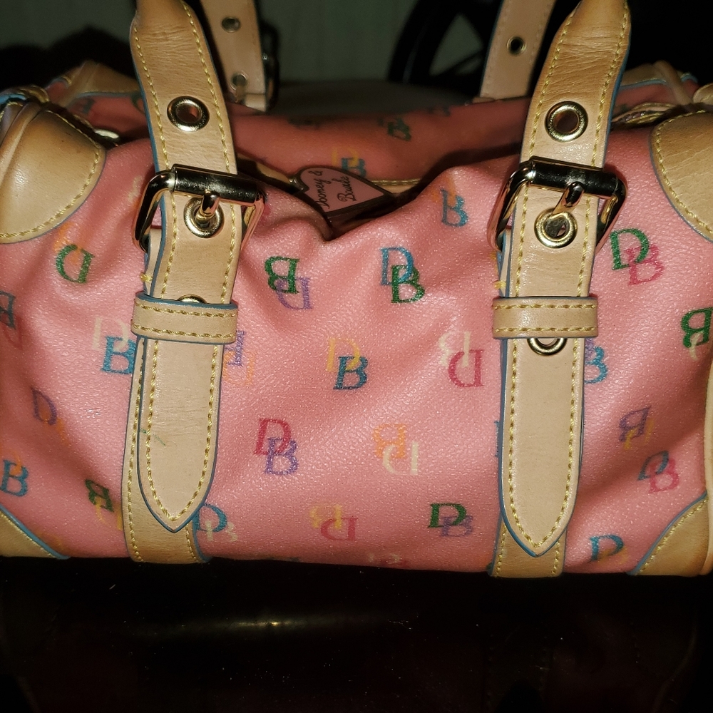 Hand bag dooney and bourke